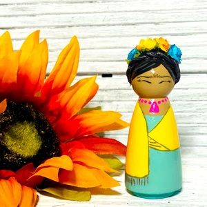 Frida Kahlo Pegdoll